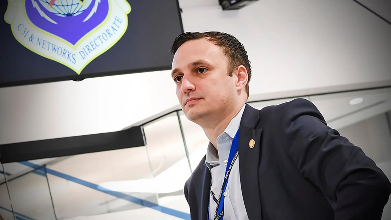 Nicolas at Pentagon C3I & Networks Directorate